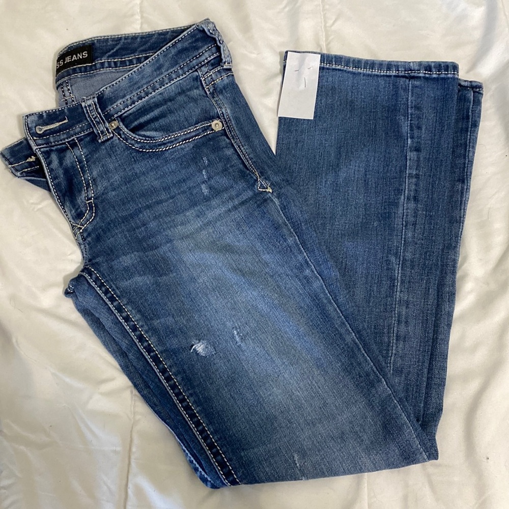 Express  Barely Boot Low Rise Jeans size 6s